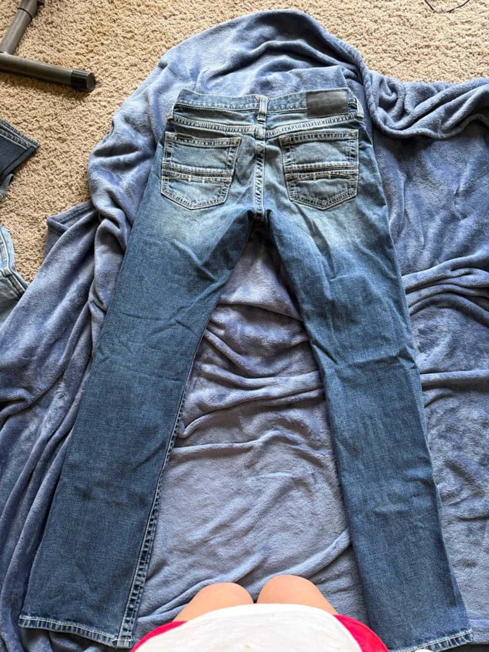 Ariat men’s  Faded Blue Boot Cut Jeans - Picture 3 of 5